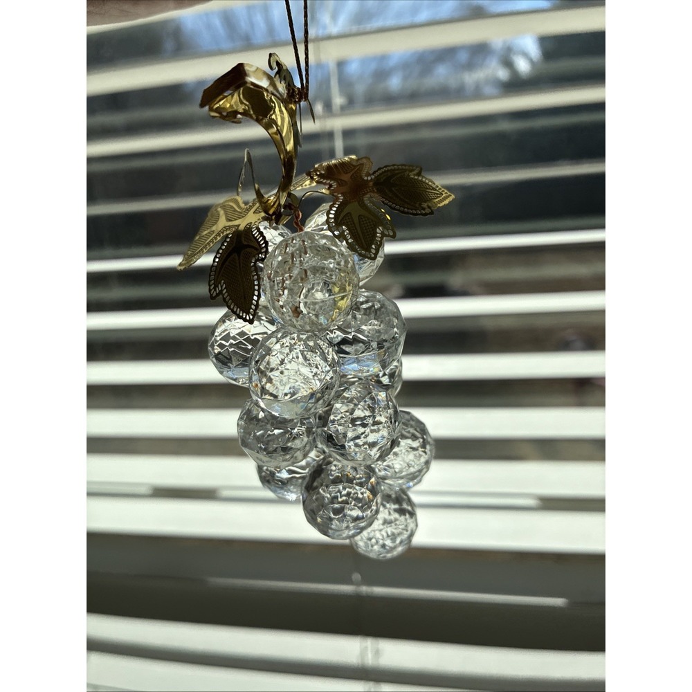 Lucite Acrylic Grape Clusters  Clear Faceted Christmas Ornaments Made In Taiwan - Picture 9 of 11